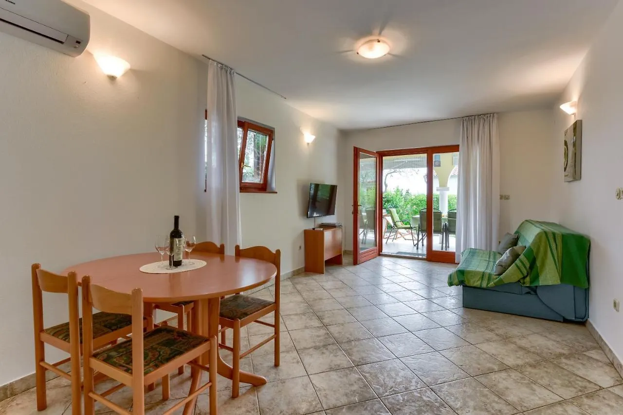 Apartments Andi 佩特坎内 0*,  克罗地亚