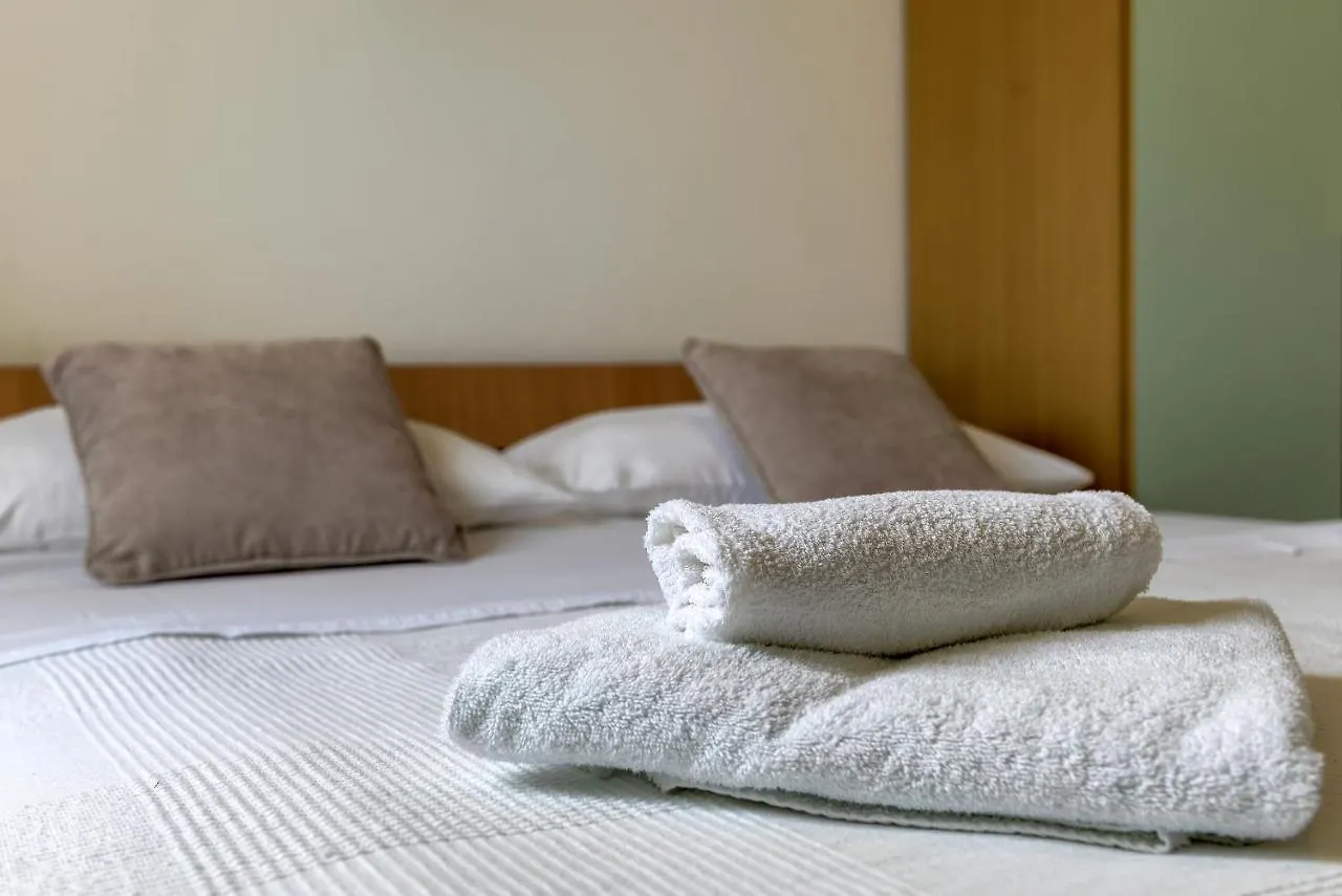 Apartments Andi 佩特坎内